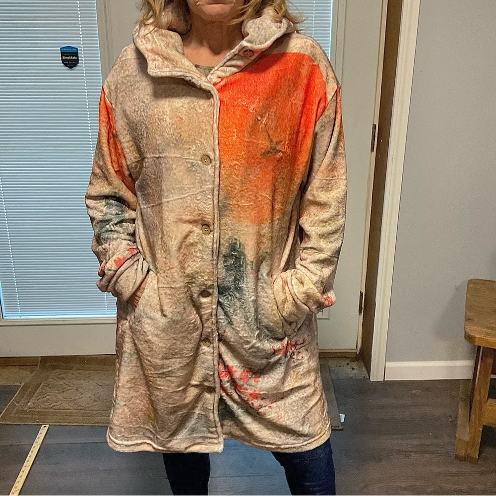 NWOT Crinkle Pattern Soft Pastel Colors Hood Long Sleeve Midi Length Knee Length